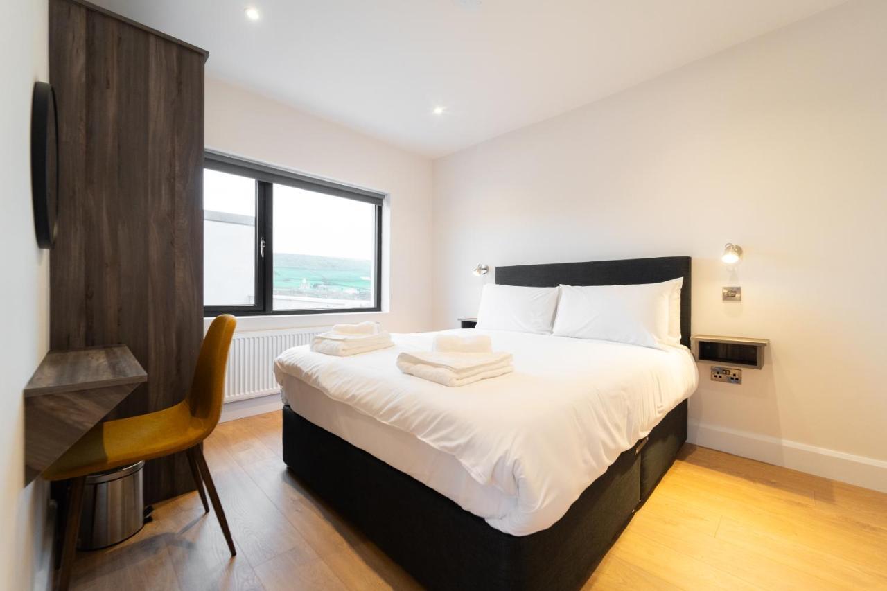 Dingle Way Snug, Luxury Apartment Kültér fotó